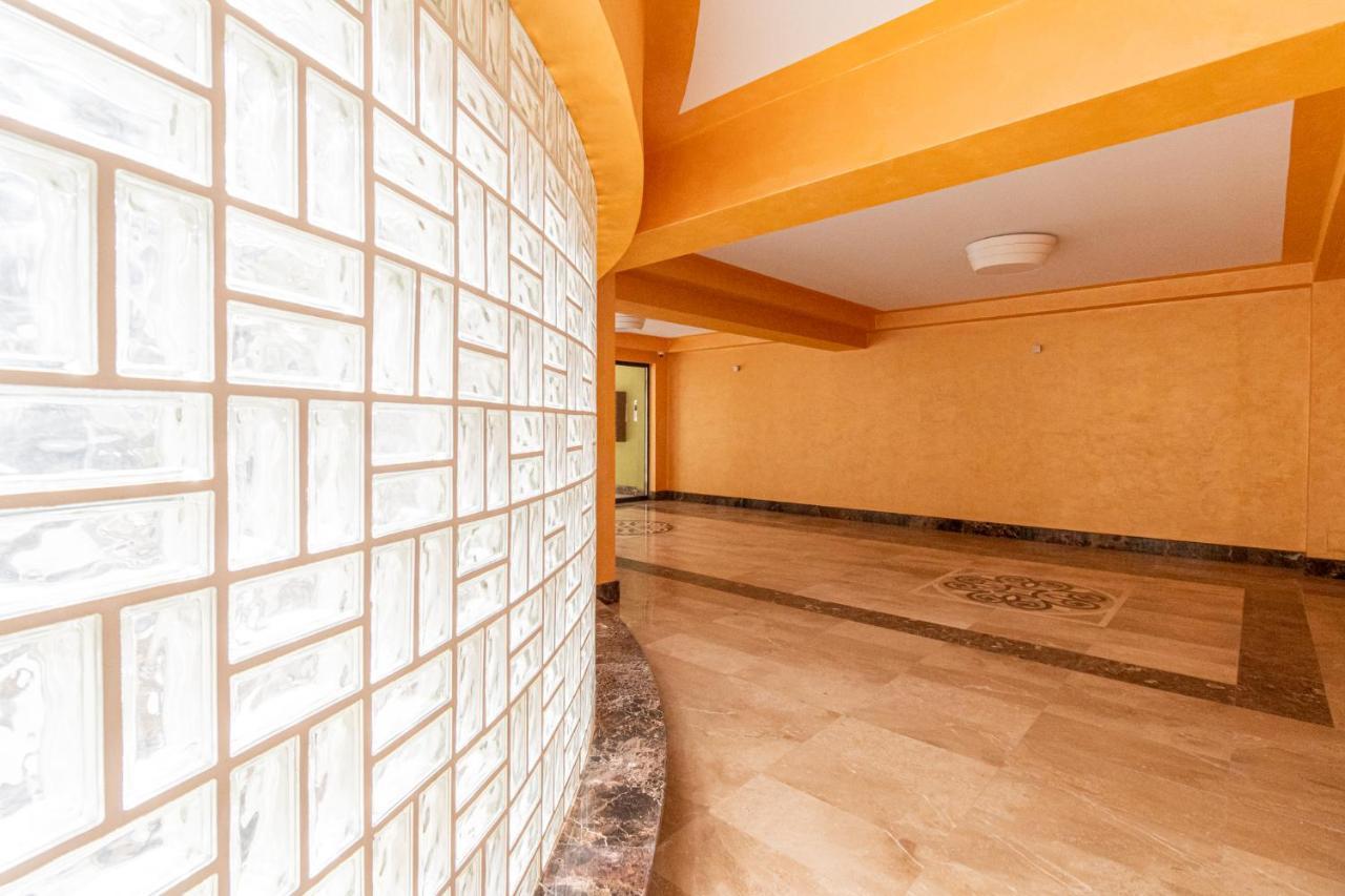 Nature Apartment - Minutes Away From The Old Town And Afi Mall Брашов Экстерьер фото